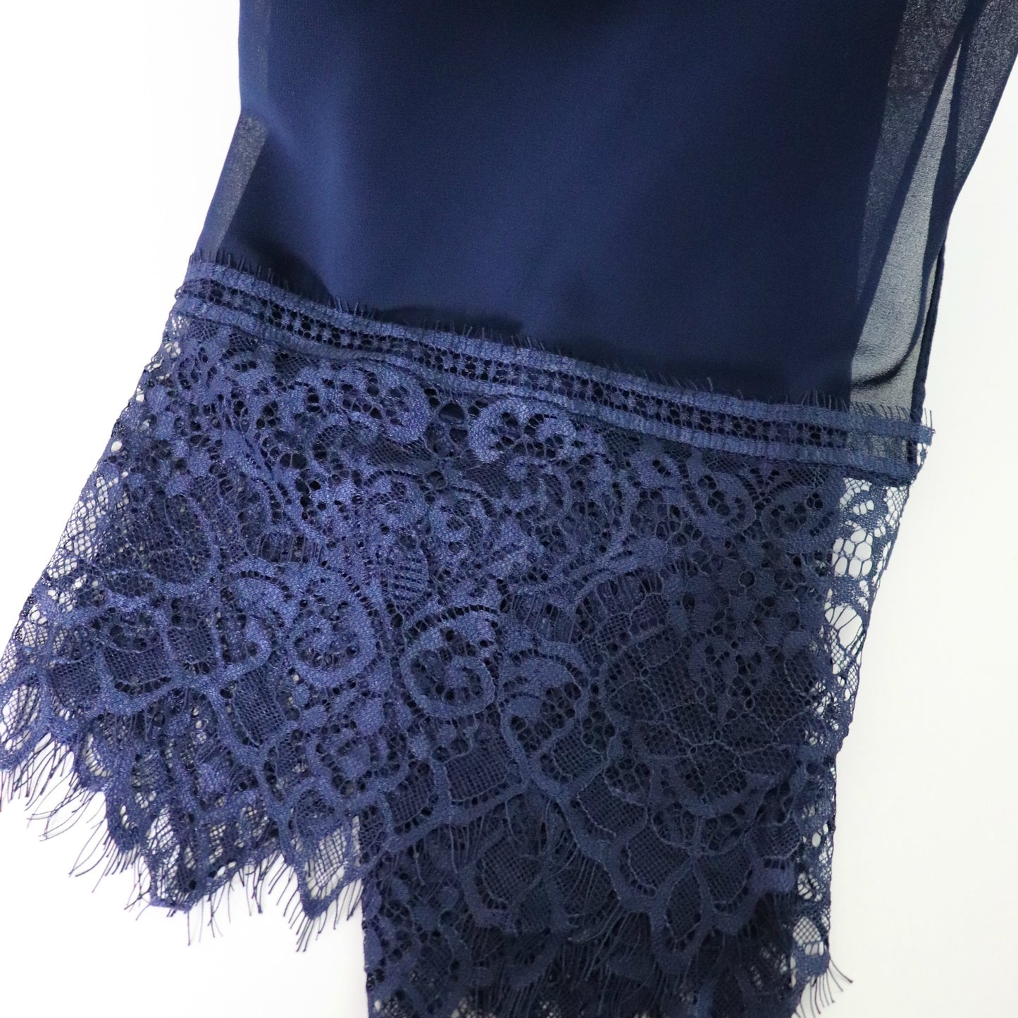 Chiffon Hijab with Lace Edge - Bleu